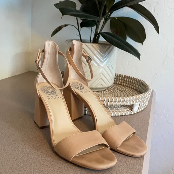 Vince Camuto Ankle Strap Block Heel Sandal, Nude, Size 9 - Picture 1 of 6